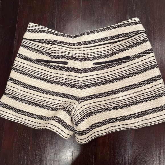 Loft Knit Shorts - Picture 2 of 3